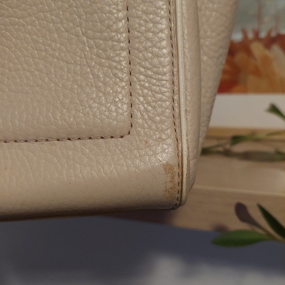 Kate Spade purse - Picture 2 of 3